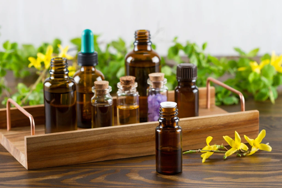 Treat 7 Types of Skin Issues Using Organic Oils