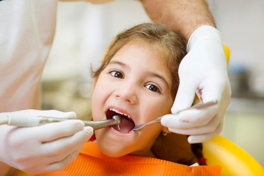 Why Should You Take Your Children to the Pediatric Dentists?