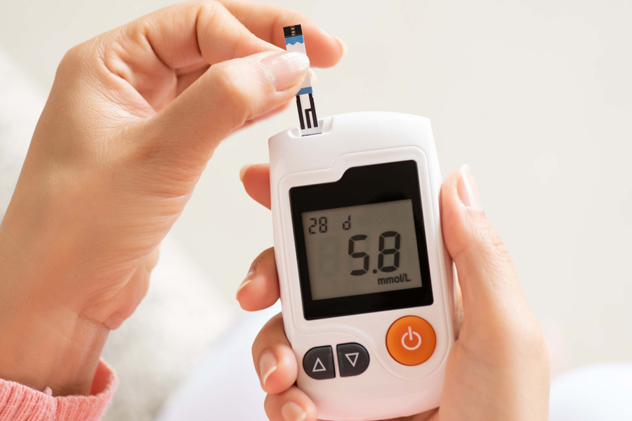 Why Monitoring Regularly is Important: What Diabetes Experts Have to Say on Nowserving